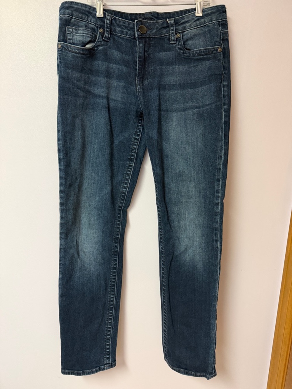 Kut from the Kloth Women's Skinny Jeans in Dark Blue Wash